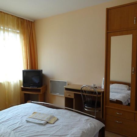 Hotel Rebir Daugavpils Eksteriør bilde
