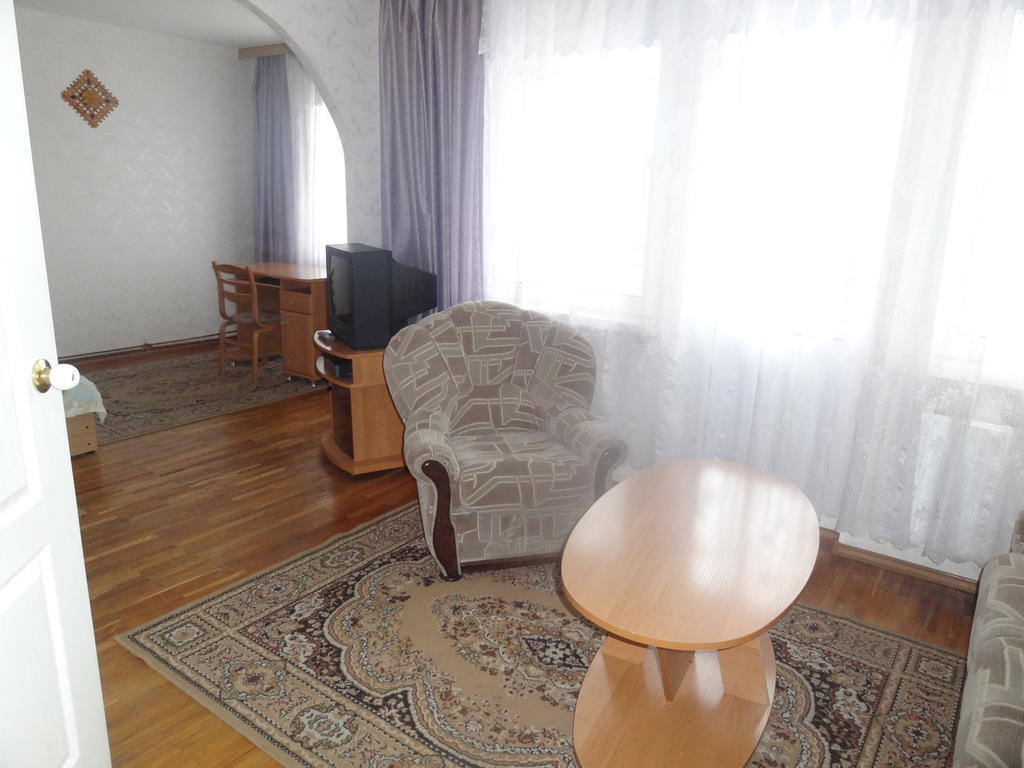 Hotel Rebir Daugavpils Rom bilde