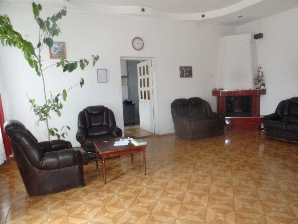 Hotel Rebir Daugavpils Eksteriør bilde