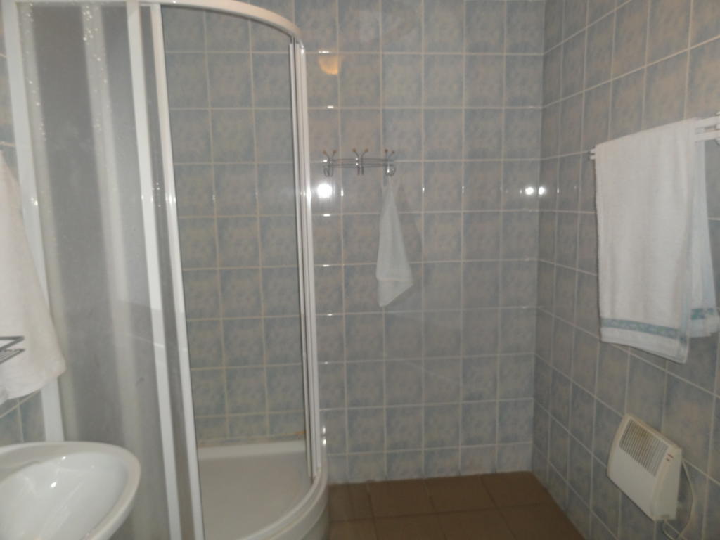 Hotel Rebir Daugavpils Rom bilde